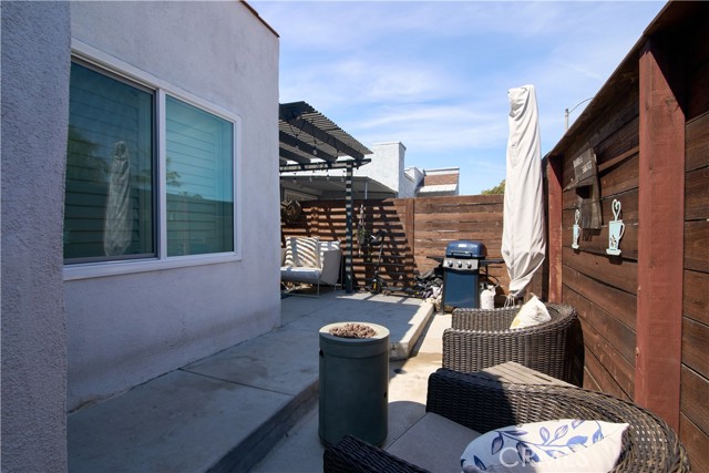 Detail Gallery Image 4 of 19 For 2324 E 14th St, Long Beach,  CA 90804 - 2 Beds | 1 Baths