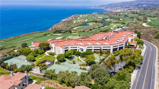 3200 La Rotonda Drive, Rancho Palos Verdes CA: https://media.crmls.org/medias/38407060-9d05-4b84-a625-a4e2e79f465b.jpg