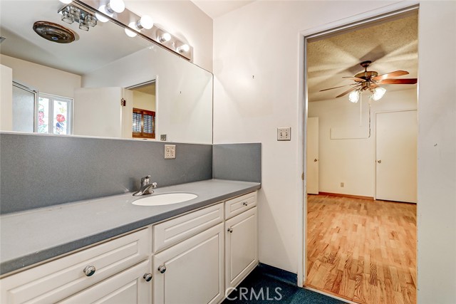 Detail Gallery Image 14 of 26 For 1541 Gates Ave, Manhattan Beach,  CA 90266 - 3 Beds | 2 Baths