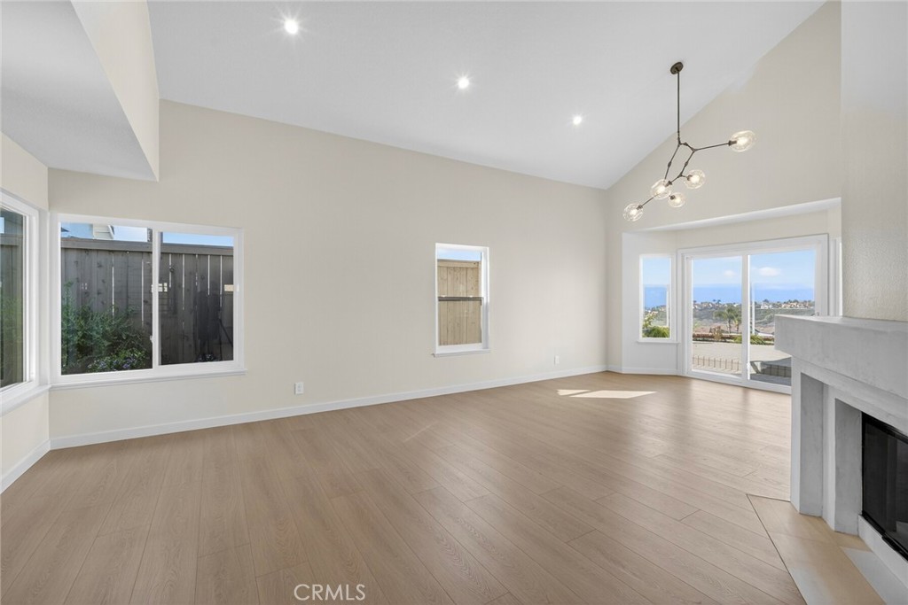 MLS #OC25245288 image #13