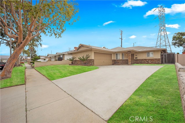 16924 Belforest Drive, Carson CA: https://media.crmls.org/medias/38416d04-2371-4c76-af4f-326efaf1afbb.jpg