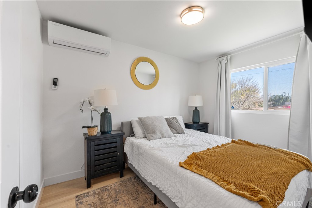 MLS #WS25152103 image #9