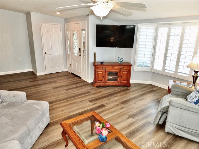 Detail Gallery Image 10 of 53 For 1560 Homewood Rd #114-L,  Seal Beach,  CA 90740 - 2 Beds | 2 Baths