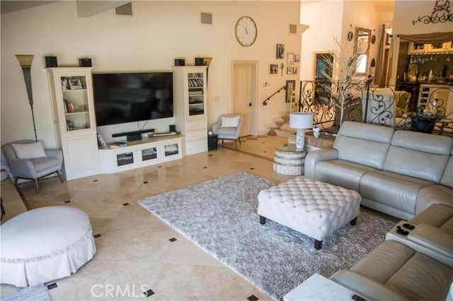 Detail Gallery Image 26 of 67 For 10071 Highcliff Drive, Santa Ana,  CA 92705 - 5 Beds | 3/1 Baths