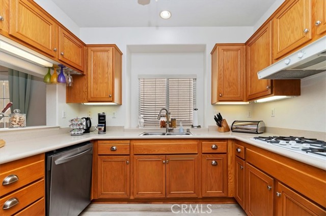 Detail Gallery Image 7 of 55 For 40285 via Tonada, Murrieta,  CA 92562 - 3 Beds | 2 Baths