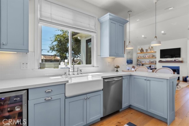 2505 Grant Avenue, Redondo Beach CA: https://media.crmls.org/medias/38435680-7b88-452c-ac9b-76a826eab275.jpg