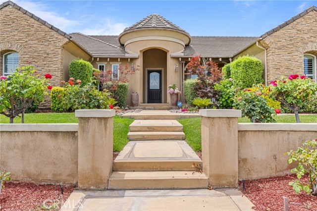 1180 Cleveland Way, Corona CA: https://media.crmls.org/medias/3843a029-1499-4f20-9bcb-8b4a7c66eebd.jpg