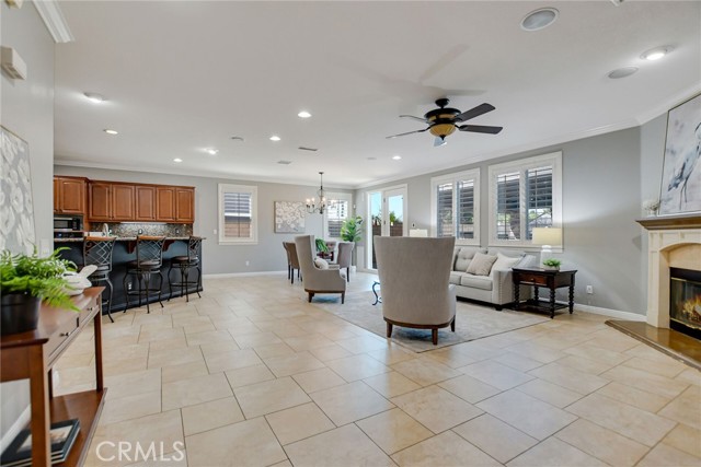 Detail Gallery Image 17 of 75 For 303 Sunburst Ln, Corona,  CA 92879 - 6 Beds | 4/2 Baths