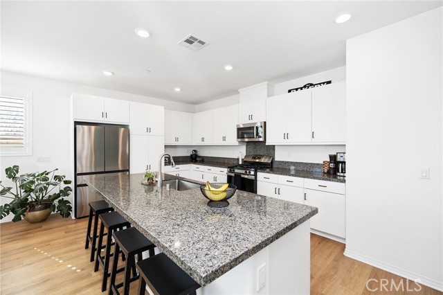 Detail Gallery Image 9 of 53 For 30198 Adrift, Menifee,  CA 92584 - 5 Beds | 3 Baths