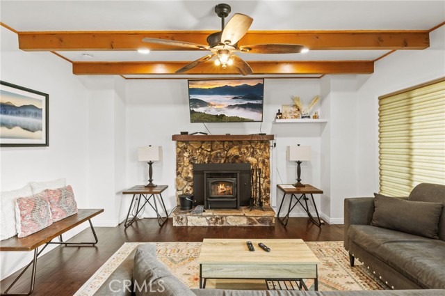 Detail Gallery Image 6 of 39 For 1803 Nob Hill Dr, Running Springs,  CA 92382 - 3 Beds | 2 Baths