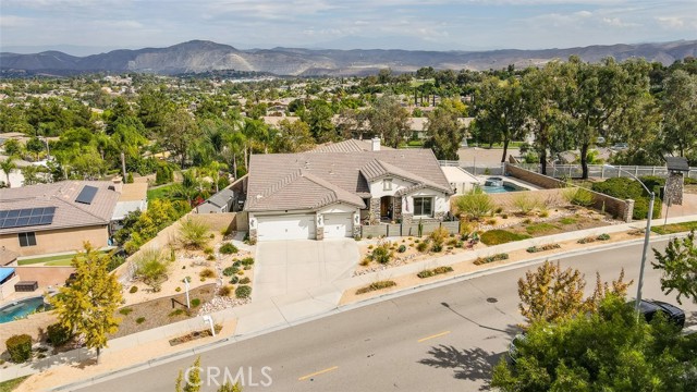 4225 W Riviera, Corona CA: https://media.crmls.org/medias/3845cf21-1747-4e10-be18-02216d09056f.jpg