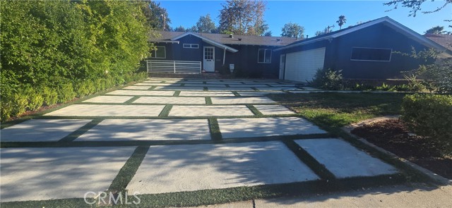 22128 Burton Street, Canoga Park CA: https://media.crmls.org/medias/3846f0d0-81a9-4ed3-8161-4719d8f8008e.jpg
