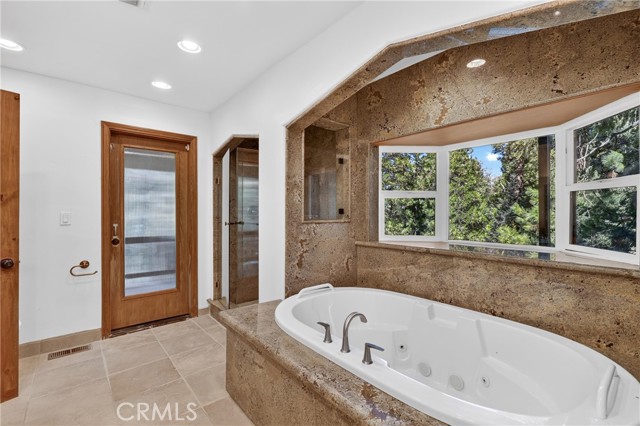 279 S Cumberland, Lake Arrowhead, CA 92352