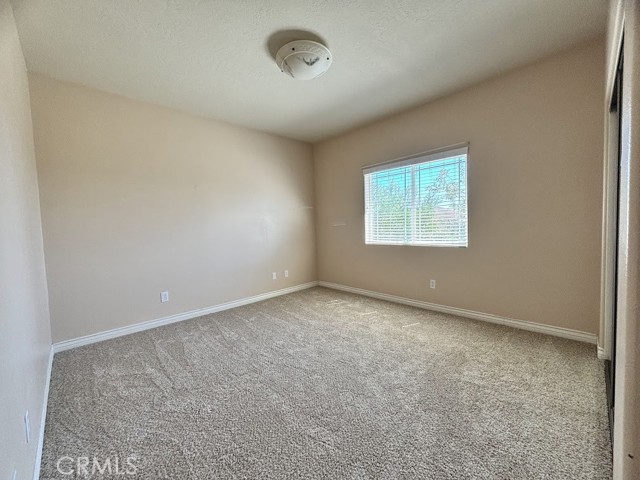 Detail Gallery Image 32 of 73 For 26663 Red Coach Ln, Helendale,  CA 92342 - 4 Beds | 2/1 Baths