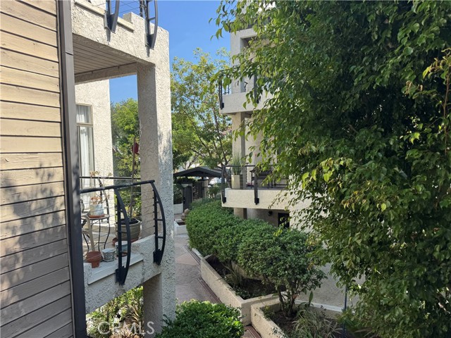 2 Bed Home for Sale in Burbank, California