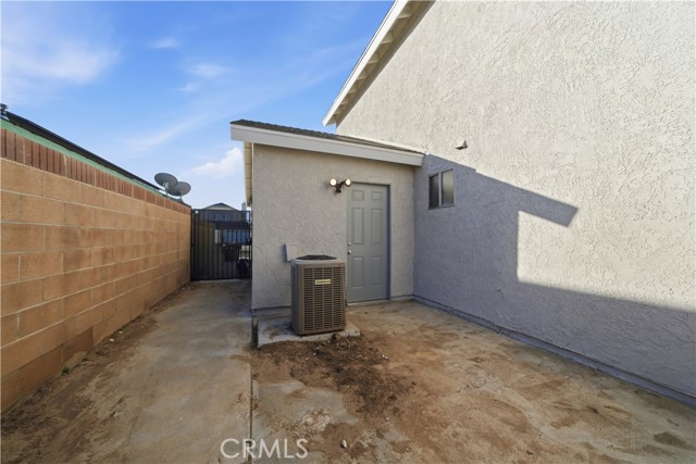 Detail Gallery Image 36 of 38 For 3621 Apollo, Palmdale,  CA 93550 - 3 Beds | 2/1 Baths