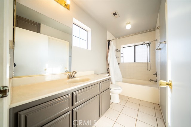 Detail Gallery Image 13 of 29 For 1221 W Avenue H4, Lancaster,  CA 93534 - 3 Beds | 2 Baths