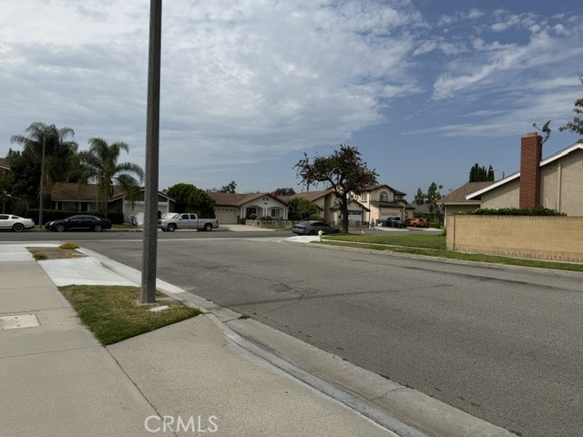 https://media.crmls.org/medias/38497696-de4b-44d5-bf9d-0565f3a50a10.jpg?preset=X-Large