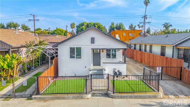 3818 Crawford Street, Los Angeles CA: https://media.crmls.org/medias/384a4ac8-9aed-4d08-abf8-16e95c46f454.jpg