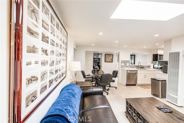 Detail Gallery Image 35 of 47 For 1825 W Balboa Bld, Newport Beach,  CA 92663 - – Beds | – Baths