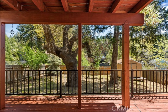 Detail Gallery Image 26 of 29 For 2135 Spring Oak Dr, Running Springs,  CA 92382 - 3 Beds | 2/1 Baths