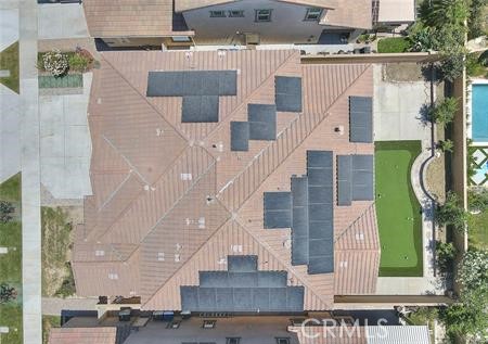2748 Devonshire Lane, Ontario CA: https://media.crmls.org/medias/384ae5df-6315-4f53-ba16-ef9ca940724c.jpg