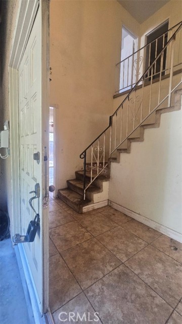 1438 Val Vista, Pomona CA: https://media.crmls.org/medias/384afdf7-5183-4490-ae6c-de843dee92f4.jpg