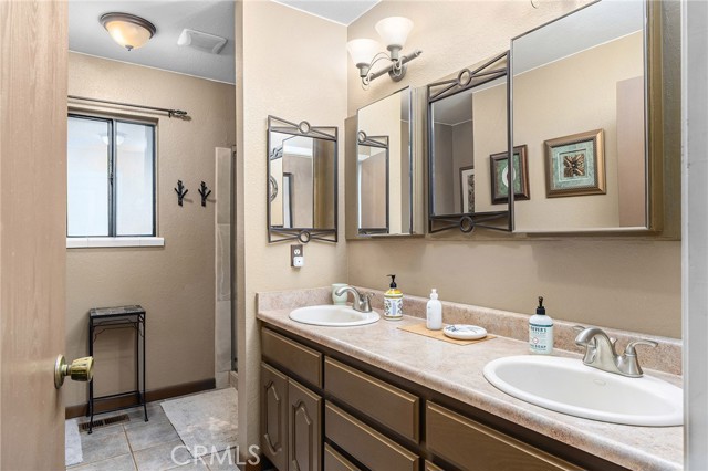 Detail Gallery Image 28 of 68 For 18774 Challenge Cut off Rd, Forbestown,  CA 95941 - 5 Beds | 3 Baths