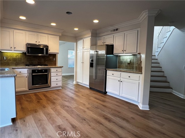 Detail Gallery Image 13 of 37 For 19 Bronco St, Trabuco Canyon,  CA 92679 - 5 Beds | 2/1 Baths