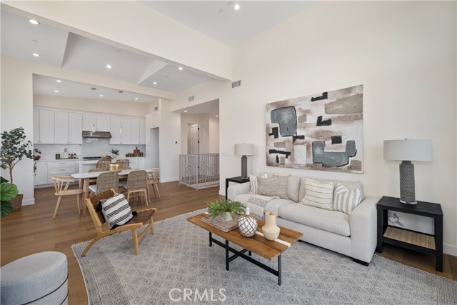 2403 Perkins, Redondo Beach, California 90278, 4 Bedrooms Bedrooms, ,4 BathroomsBathrooms,Residential,Sold,Perkins,SB22162642