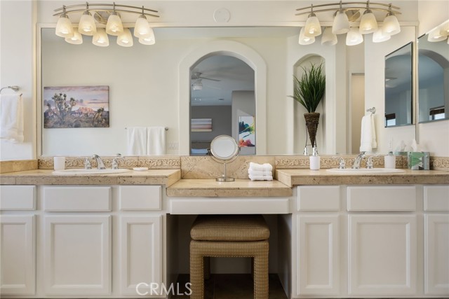 48674 Acropolis Street, Indio CA: https://media.crmls.org/medias/384c5571-93bf-48d4-acbe-acbc4ec1484d.jpg