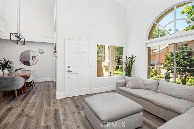 36 Nightingale Dr. Drive, Aliso Viejo CA: https://media.crmls.org/medias/384cb635-02f1-4424-82ac-844c2d0b6136.jpg