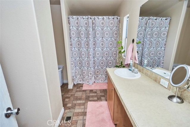 Detail Gallery Image 28 of 37 For 11025 Locust Ave, Lucerne Valley,  CA 92356 - 3 Beds | 2 Baths