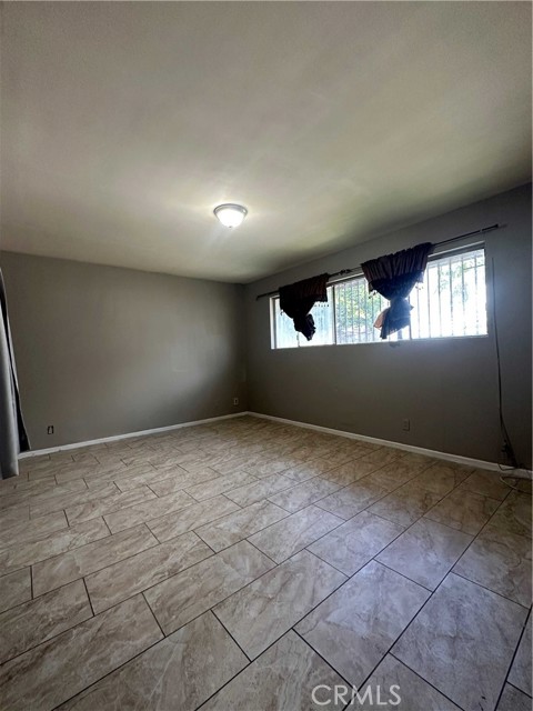 Detail Gallery Image 11 of 12 For 2406 Angela #4,  Pomona,  CA 91766 - 1 Beds | 1 Baths