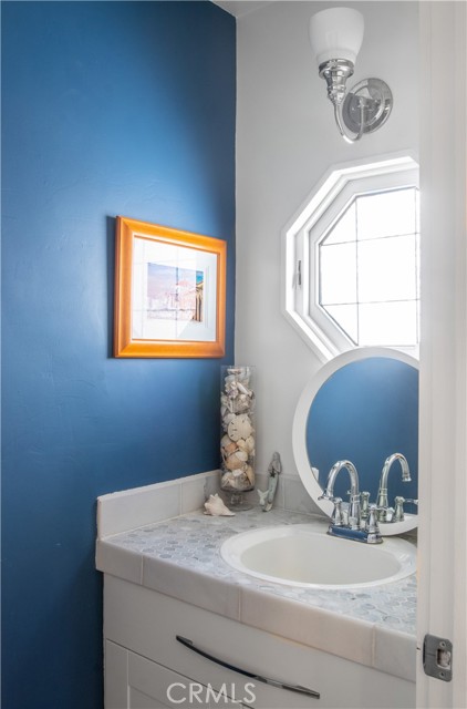 Powder room