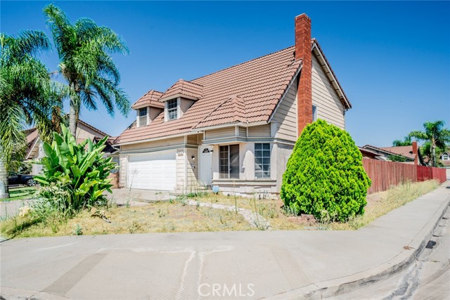 Detail Gallery Image 2 of 41 For 11327 Oakwood Dr, Fontana,  CA 92337 - 3 Beds | 2/1 Baths