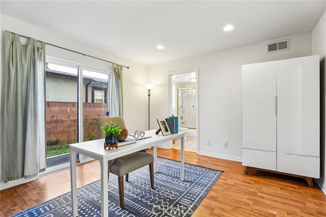 15908 Halldale, B photo 14