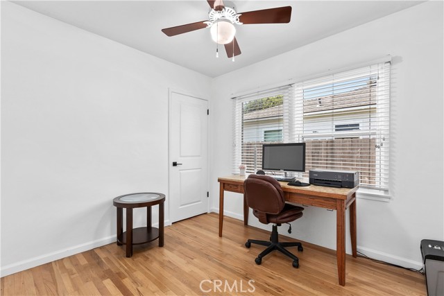 3556 Rutgers Avenue, Long Beach CA: https://media.crmls.org/medias/3851c6b9-6d46-4036-9b4c-d7099642459a.jpg
