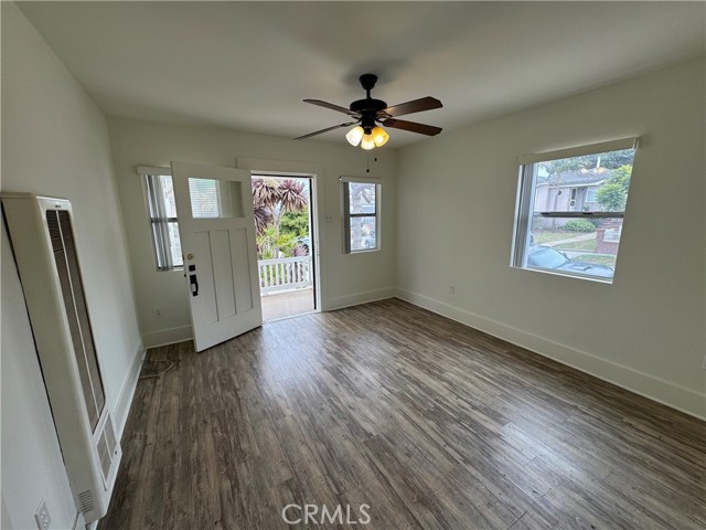 1064 W 18th Street, San Pedro CA: https://media.crmls.org/medias/3851c848-7181-49d7-ae83-83aaa67cd175.jpg
