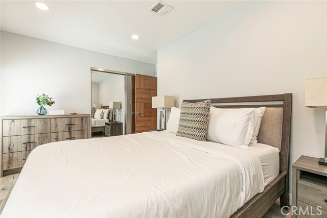 Detail Gallery Image 29 of 43 For 18033 Duncan St, Encino,  CA 91316 - 3 Beds | 2 Baths