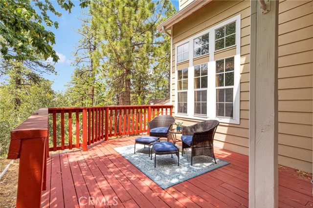 Detail Gallery Image 4 of 30 For 5435 Heath Creek Dr, Wrightwood,  CA 92397 - 3 Beds | 2/1 Baths