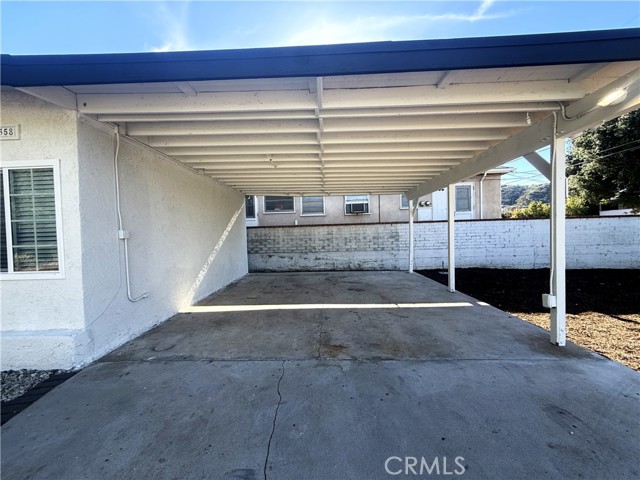 Detail Gallery Image 4 of 17 For 10358 Eldora Ave, Sunland,  CA 91040 - 2 Beds | 2 Baths