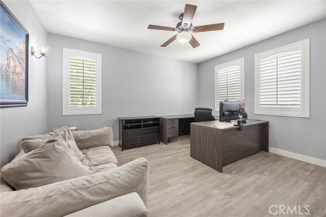 35511 Crest Meadow Drive, Wildomar CA: https://media.crmls.org/medias/3852bfbb-a857-4e73-bb14-34305abe4b75.jpg