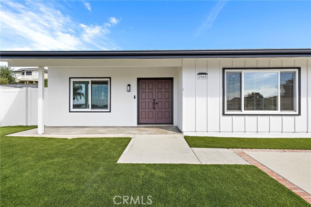 Detail Gallery Image 2 of 29 For 2960 Alta Laguna, Laguna Beach,  CA 92651 - 3 Beds | 2 Baths