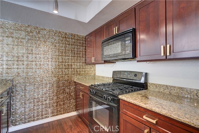 Detail Gallery Image 12 of 30 For 1213 Iris Ct, Lompoc,  CA 93436 - 3 Beds | 2 Baths