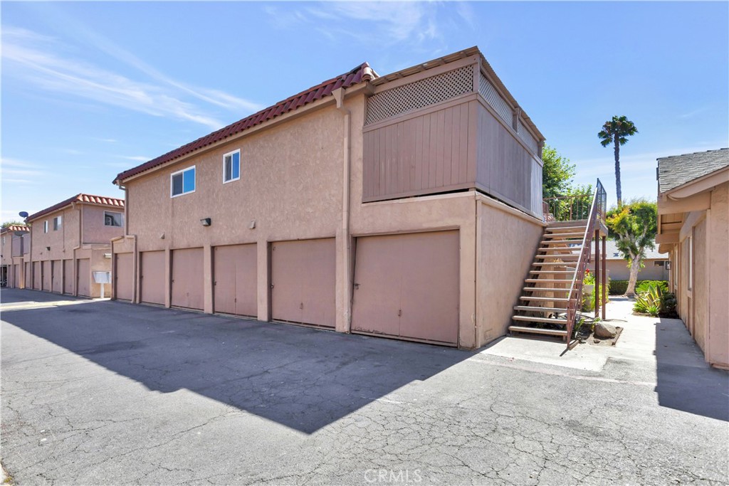 MLS #OC25153956 image #10