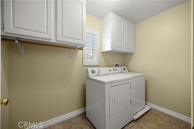 28335 Sycamore Drive, Saugus CA: https://media.crmls.org/medias/385632e6-7294-4d6b-8078-1dec26271fb4.jpg