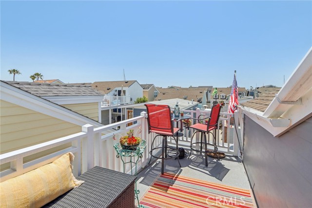 Detail Gallery Image 25 of 55 For 33 El Paseo St, Newport Beach,  CA 92663 - 2 Beds | 2 Baths