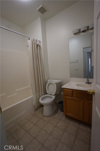 Detail Gallery Image 12 of 23 For 7453 Marshall Ct, Highland,  CA 92346 - 4 Beds | 2 Baths