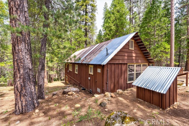 Detail Gallery Image 3 of 28 For 7915 Koon Hollar Rd, Wawona,  CA 95389 - 3 Beds | 1 Baths